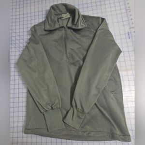 Men's Military Size Large Heat Retentive Sleeping Insulated Shirt.